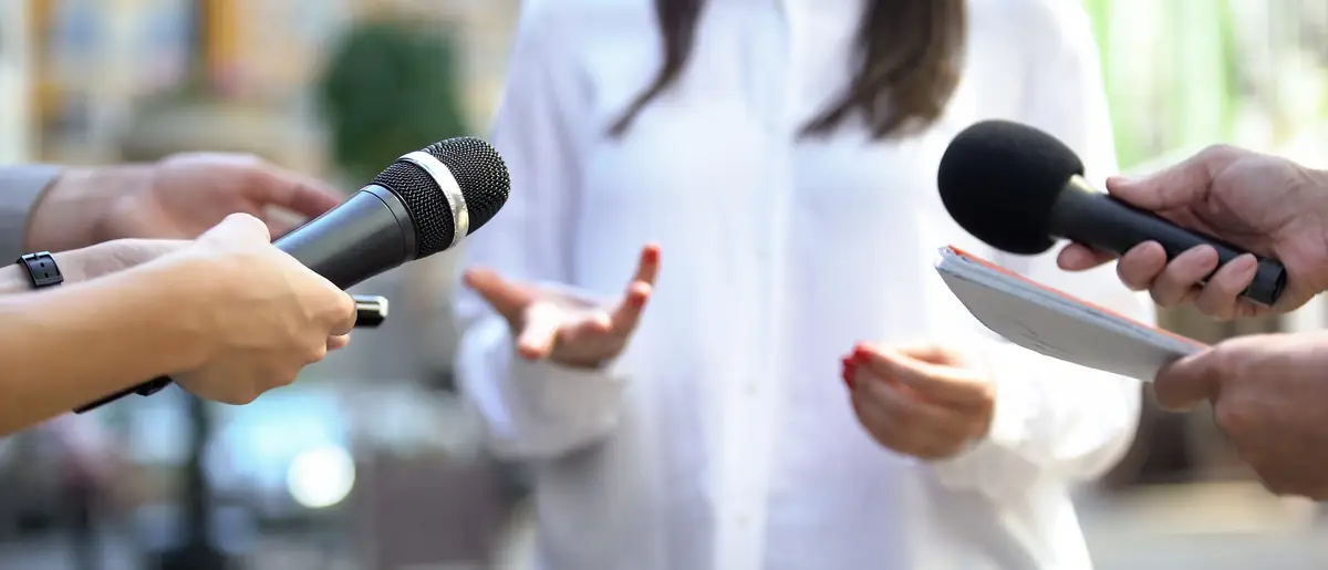 Abbildung der Commerzbank Girocard  und 150 Euro Prämie